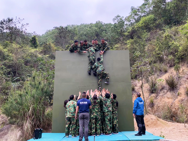 門頭招牌定制；中山標識標牌廠家