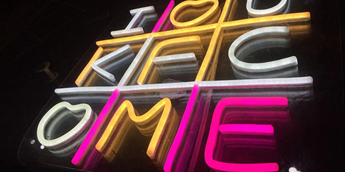 霓虹燈發(fā)光字;室內(nèi)霓虹燈;日合霓虹燈標(biāo)識(shí)制作