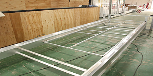 保時捷品牌柱;8米大立柱;日合廣告牌制作