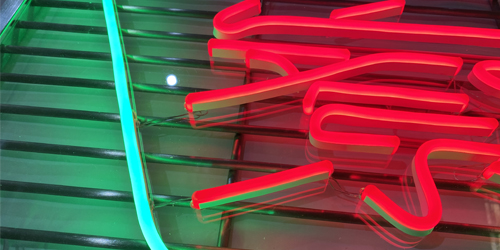 霓虹燈造型字;霓虹燈發(fā)光字;日合霓虹燈標識制作