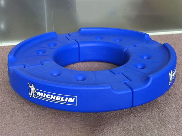 米其林輪胎架;日合道具制作