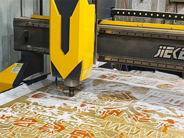 日合標識制作工藝四：雕刻